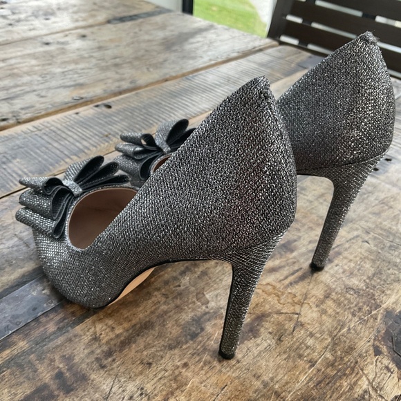 Betsey Johnson silver glitter heels.81/2. - Picture 4 of 10